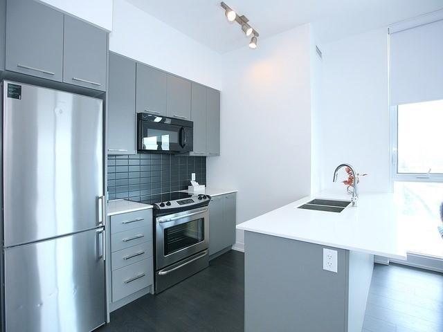 341 - 9471 Yonge St, Condo with 2 bedrooms, 1 bathrooms and 1 parking in Richmond Hill ON | Image 4