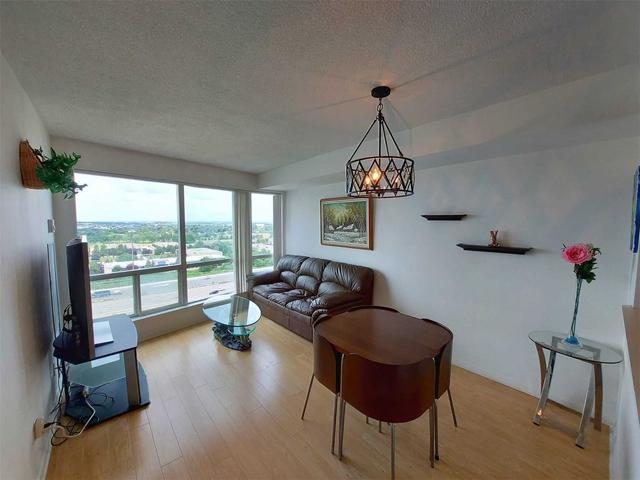 1613 - 18 Lee Centre Dr, Condo with 1 bedrooms, 1 bathrooms and 1 parking in Toronto ON | Image 1