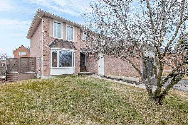 14 Peggy Anne Cove Crt, House detached with 4 bedrooms, 3 bathrooms and 4 parking in Brampton ON | Image 12