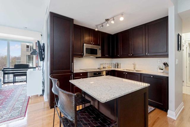 412 - 1 Bedford Rd, Condo with 2 bedrooms, 2 bathrooms and 1 parking in Toronto ON | Image 12