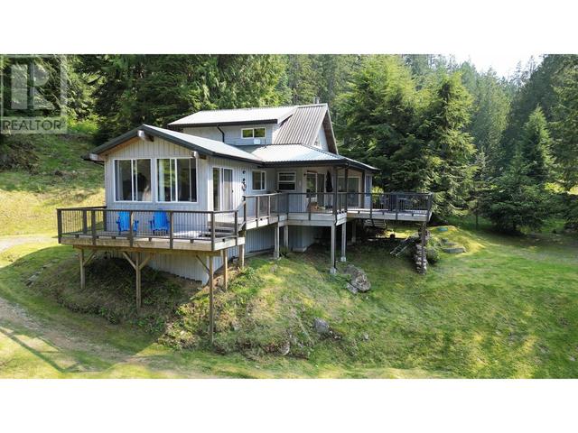 lot 1&2 West Bay Landing, House detached with 2 bedrooms, 2 bathrooms and null parking in Sunshine Coast F BC | Image 20