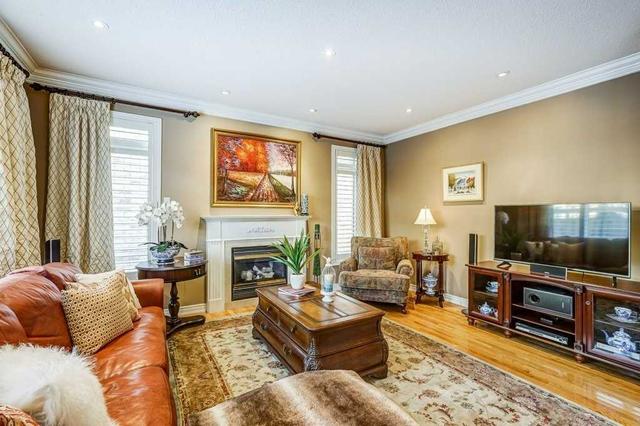 15 Dylan St, House detached with 4 bedrooms, 4 bathrooms and 6 parking in Vaughan ON | Image 11