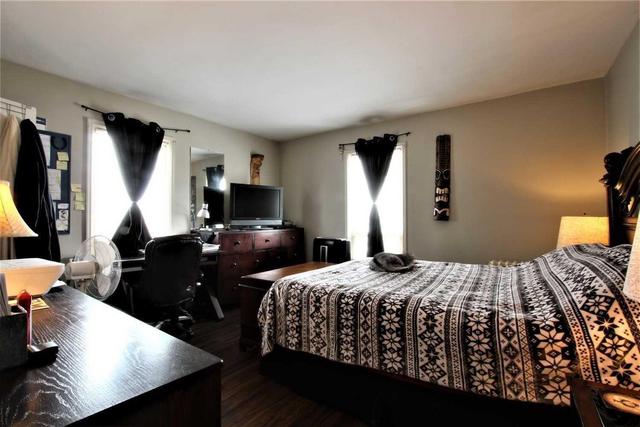 139 Elizabeth St S, House detached with 3 bedrooms, 4 bathrooms and 5 parking in Brampton ON | Image 15