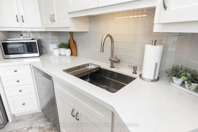 ph 40 - 300 Mill Rd, Condo with 3 bedrooms, 2 bathrooms and 2 parking in Toronto ON | Image 5