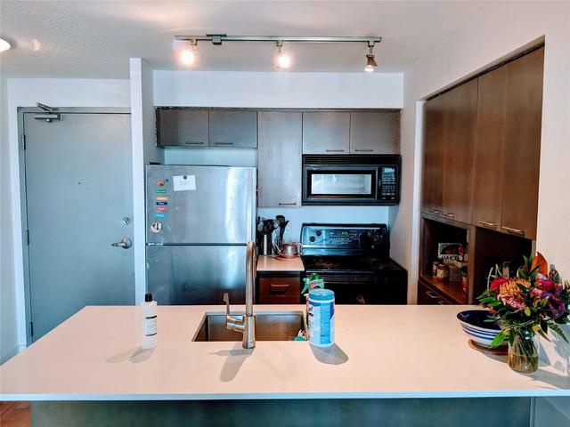 ph7 - 255 Richmond St E, Condo with 1 bedrooms, 1 bathrooms and 1 parking in Toronto ON | Image 5