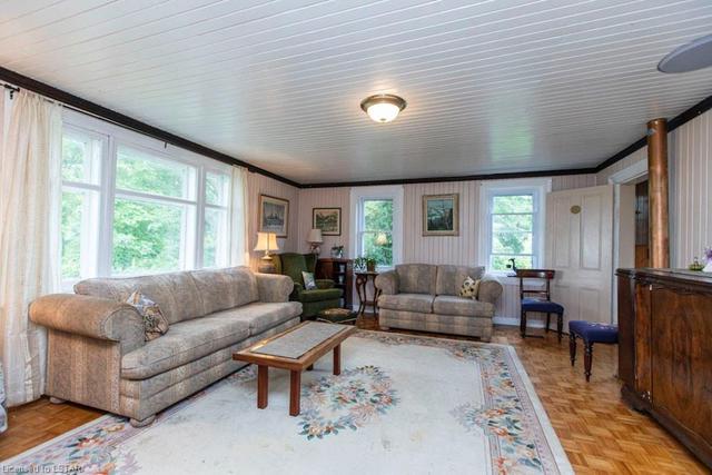 5195 Dunning Road, House detached with 3 bedrooms, 1 bathrooms and 8 parking in Ottawa ON | Image 34