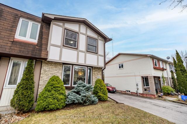 735 Hillcroft St, House semidetached with 3 bedrooms, 3 bathrooms and 5 parking in Oshawa ON | Image 12