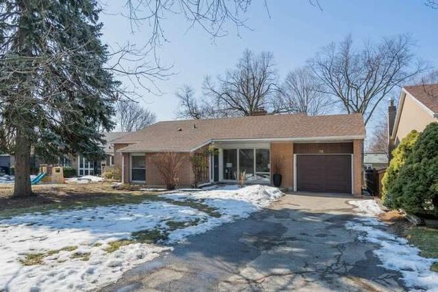 18 Truxford Rd, House detached with 4 bedrooms, 3 bathrooms and 4 parking in Toronto ON | Image 1