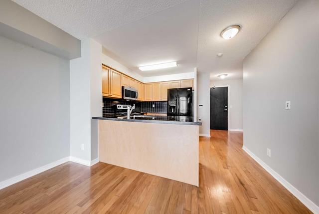 lph6 - 3 Michael Power Pl, Condo with 1 bedrooms, 1 bathrooms and 1 parking in Toronto ON | Image 6