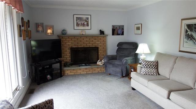 18 Cedarland Drive, House detached with 4 bedrooms, 2 bathrooms and null parking in Brantford ON | Image 33