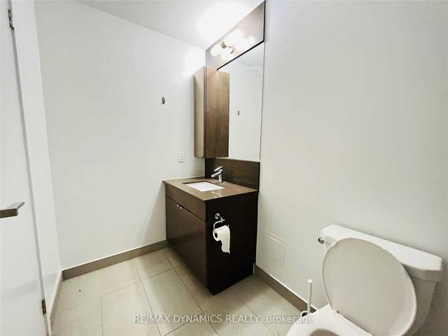 2209 - 89 Dunfield Ave, Condo with 1 bedrooms, 1 bathrooms and 0 parking in Toronto ON | Image 2