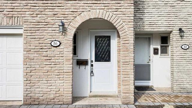 86 Tangle Briar Way, Townhouse with 3 bedrooms, 2 bathrooms and 2 parking in Toronto ON | Image 12