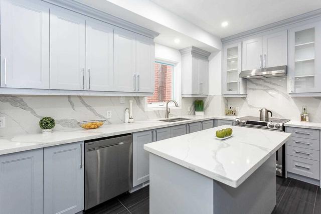 420 Ossington Ave, House detached with 4 bedrooms, 4 bathrooms and 0 parking in Toronto ON | Image 8