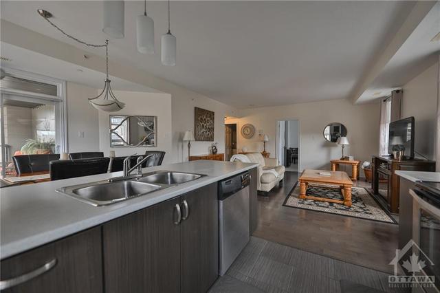 304 - 140 Montblanc Private, Condo with 2 bedrooms, 2 bathrooms and 1 parking in Ottawa ON | Image 11