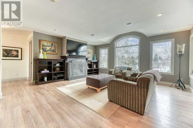 139 Valhalla Crescent Nw, House detached with 4 bedrooms, 3 bathrooms and 4 parking in Calgary AB | Image 18