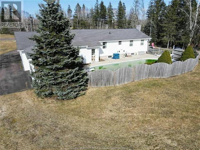 241 Cormier Village Rd, House detached with 3 bedrooms, 2 bathrooms and null parking in Beaubassin East NB | Image 21