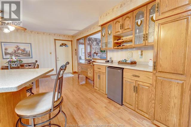 2225 Big Creek Road, House detached with 3 bedrooms, 2 bathrooms and null parking in Lakeshore ON | Image 11