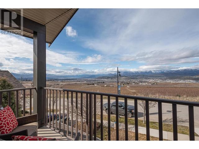 1585 Tower Ranch Boulevard, House detached with 4 bedrooms, 3 bathrooms and 4 parking in Kelowna BC | Image 28