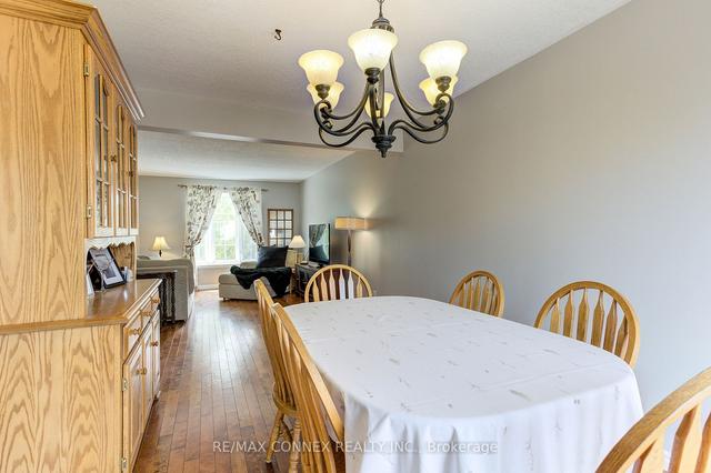 31 Peartree Cres, House detached with 3 bedrooms, 2 bathrooms and 5 parking in Guelph ON | Image 33