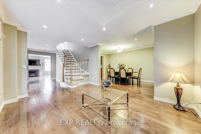 46 Starspray Blvd, House detached with 3 bedrooms, 4 bathrooms and 6 parking in Toronto ON | Image 35