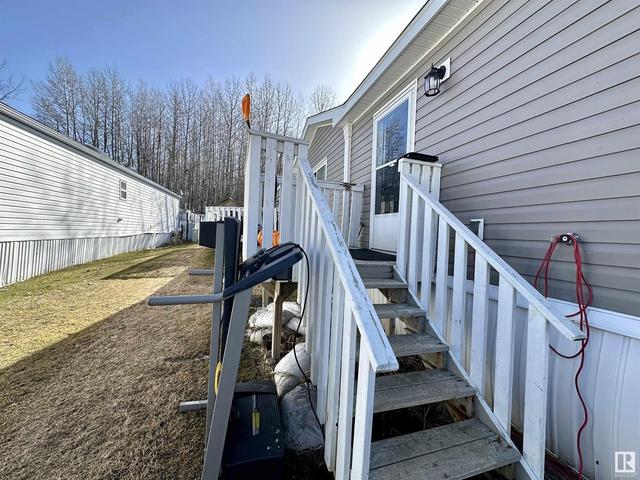 32 Pleasantview Mhp, Home with 3 bedrooms, 2 bathrooms and null parking in Drayton Valley AB | Image 36