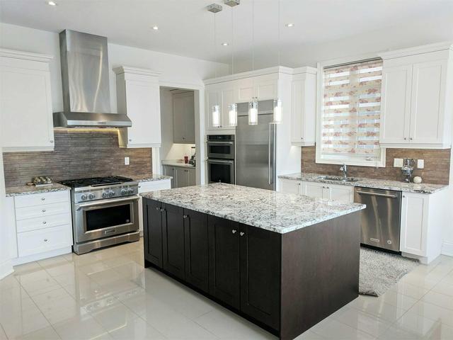 7 Aspy Crt, House detached with 5 bedrooms, 6 bathrooms and 4 parking in Vaughan ON | Image 7