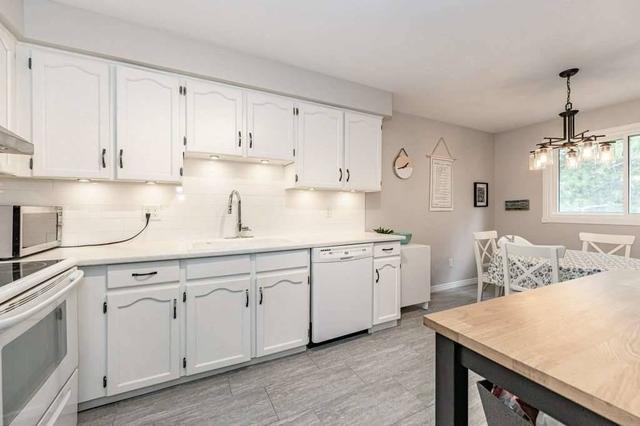 11 - 1205 Lamb's Crt, Townhouse with 3 bedrooms, 3 bathrooms and 2 parking in Burlington ON | Image 11