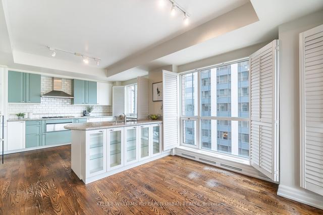 800 - 38 Avenue Rd, Condo with 3 bedrooms, 4 bathrooms and 2 parking in Toronto ON | Image 7