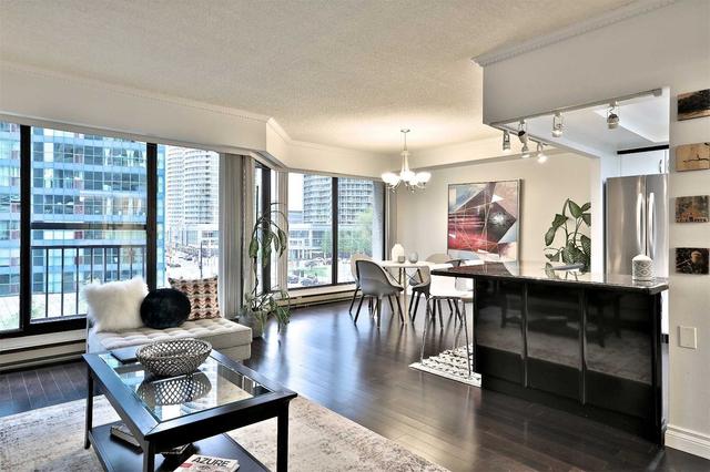 409 - 55 Harbour Sq, Condo with 1 bedrooms, 1 bathrooms and 1 parking in Toronto ON | Image 28