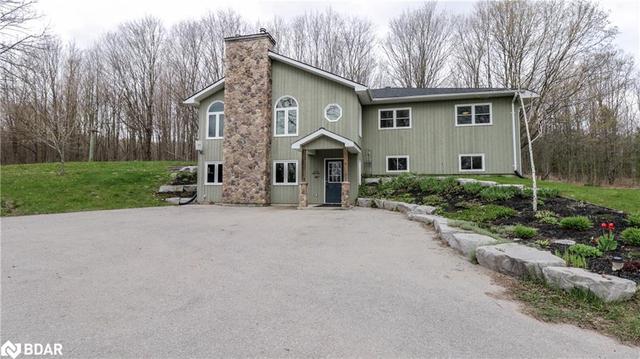 2242 5 Line N, House detached with 4 bedrooms, 3 bathrooms and 12 parking in Oro Medonte ON | Image 1