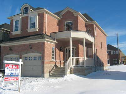 80 Gloria Cres, House detached with 4 bedrooms, 3 bathrooms and 4 parking in Whitby ON | Image 1