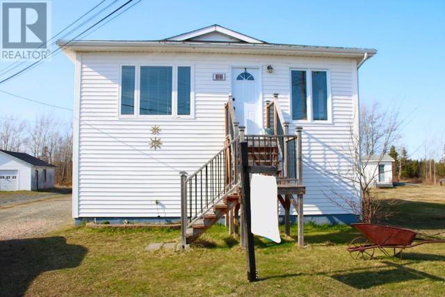 33 Maple Street, House detached with 4 bedrooms, 2 bathrooms and null parking in Badger NL | Image 1