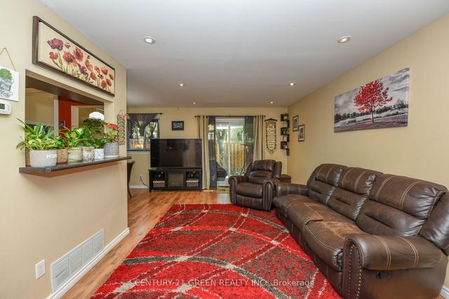 91 - 45 Hansen Rd N, Townhouse with 3 bedrooms, 2 bathrooms and 2 parking in Brampton ON | Image 23