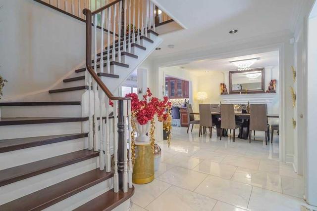 41 Braemore Rd, House detached with 4 bedrooms, 4 bathrooms and 6 parking in Brampton ON | Image 2