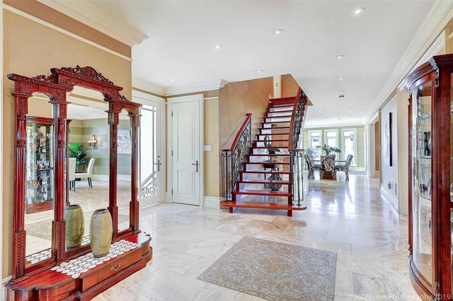 31 Glenbrook Ave, House detached with 5 bedrooms, 4 bathrooms and 6 parking in Toronto ON | Image 6