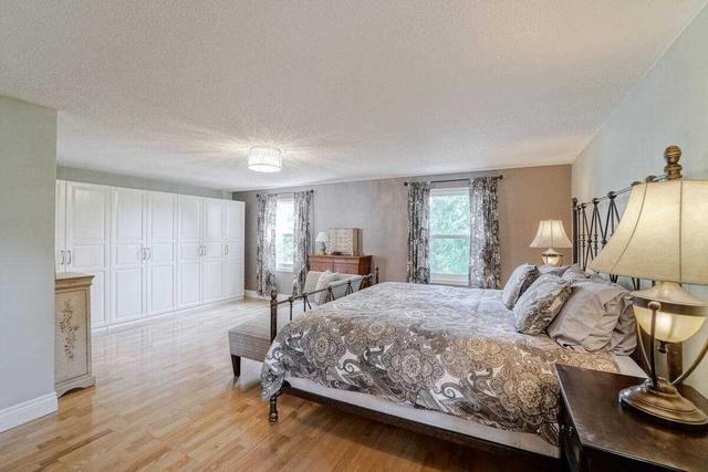 1237 Hedgestone Cres, House detached with 3 bedrooms, 3 bathrooms and 3 parking in Oakville ON | Image 7