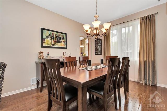 2112 Valin Street, House detached with 4 bedrooms, 3 bathrooms and 6 parking in Ottawa ON | Image 5