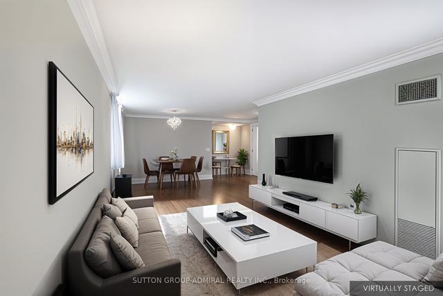 1111 - 11 Townsgate Dr, Condo with 2 bedrooms, 2 bathrooms and 2 parking in Vaughan ON | Image 1