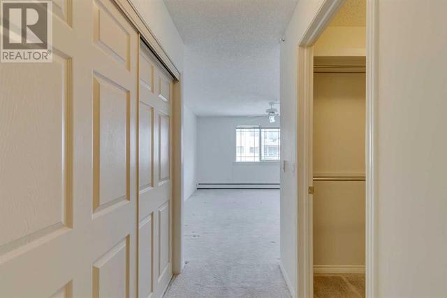 Lots of closet space | Image 23