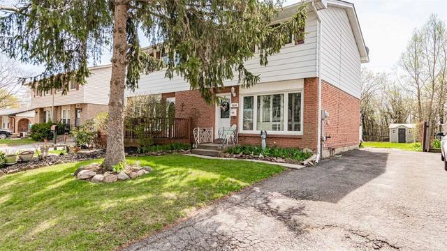 8094 Lynhurst Dr, House semidetached with 3 bedrooms, 2 bathrooms and 3 parking in Niagara Falls ON | Image 34