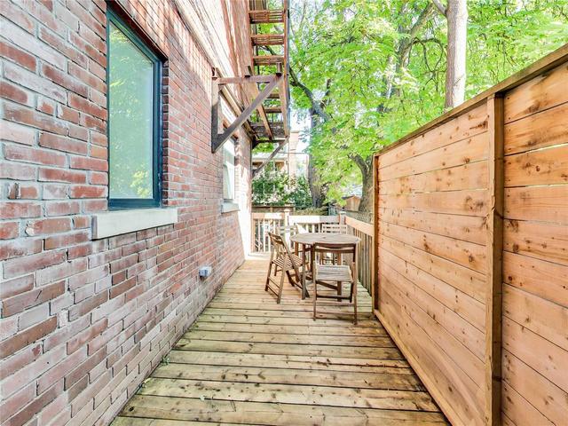main - 479 Brunswick Ave, House semidetached with 2 bedrooms, 1 bathrooms and 0 parking in Toronto ON | Image 29
