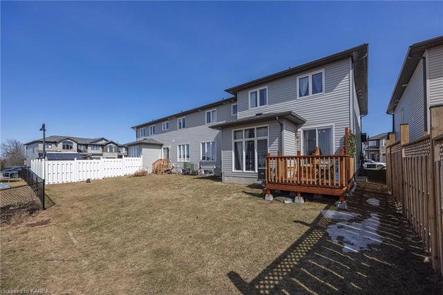 1455 Monarch Drive, House attached with 3 bedrooms, 3 bathrooms and 3 parking in Kingston ON | Image 6