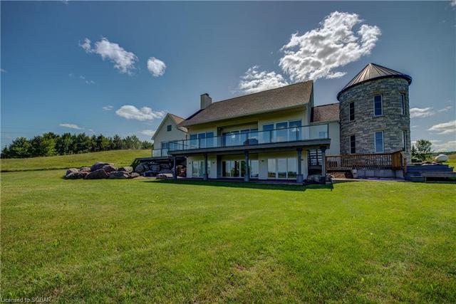 8096 9/10 Nottawasaga Sideroad, House detached with 4 bedrooms, 3 bathrooms and 12 parking in Clearview ON | Image 45