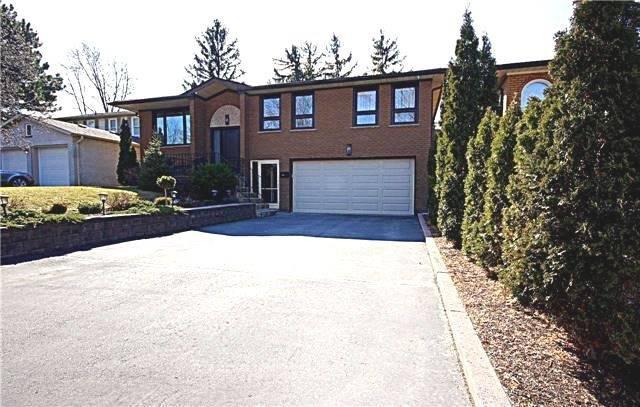 3658 Ponytrail Dr, House detached with 3 bedrooms, 3 bathrooms and 4 parking in Mississauga ON | Image 1