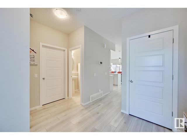 7339 178 Av Nw, House detached with 3 bedrooms, 2 bathrooms and null parking in Edmonton AB | Image 4