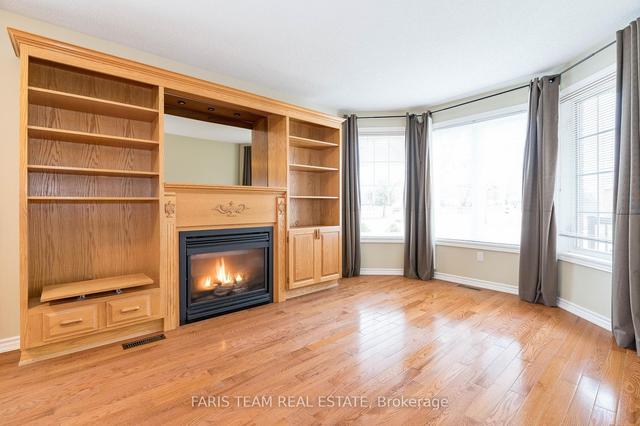 2 Wallwins Way, House detached with 2 bedrooms, 1 bathrooms and 6 parking in Barrie ON | Image 4