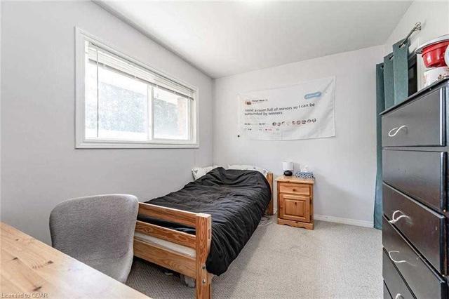 b - 162 Weber St N, House semidetached with 3 bedrooms, 2 bathrooms and 4 parking in Waterloo ON | Image 4