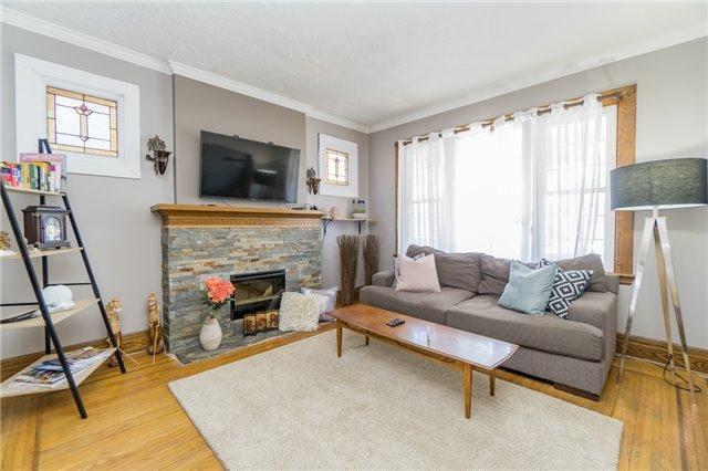 104 Rosslyn Ave S, House detached with 3 bedrooms, 2 bathrooms and 1 parking in Hamilton ON | Image 4