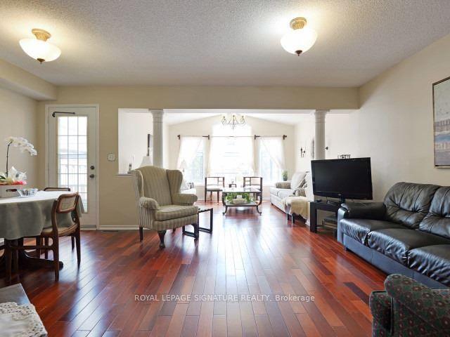 3964 Lacman Tr, House semidetached with 3 bedrooms, 3 bathrooms and 3 parking in Mississauga ON | Image 14