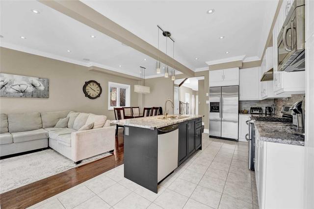 61 Ozner Cres, House semidetached with 3 bedrooms, 4 bathrooms and 4 parking in Vaughan ON | Image 40